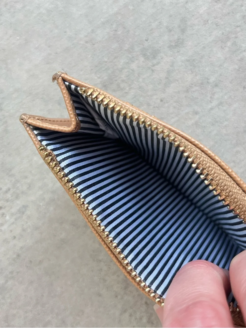 Louenhide card wallet